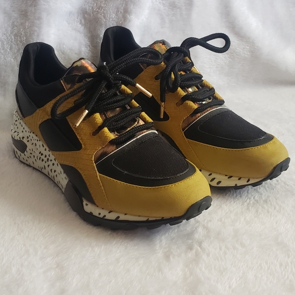 Steve Madden women's size 8 Barra Wedge sneakers leopard print snake print - Picture 1 of 3